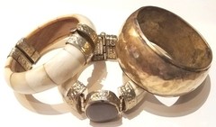 3 vintage India bone horn brass hinged clamper medallion cab gem bracelets