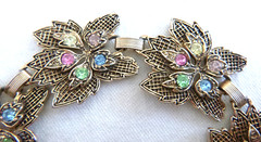 1940’s Vntg 7.5″ ‘Fruit Salad’ Rhinestone Bracelet Openwork Hatched Leaf Design
