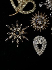 Vintage Lot Of 6 Rhinestone Brooches Unsigned All Wearable Estate Jewelry