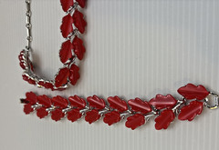 Lisner Cherry Red Necklace Bracelet Earrings Parure Set Leaf Shaped Thermoset