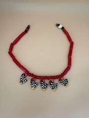 Vintage Flying Colors Red and Black Chicken Necklace Ceramic 17″ ds20