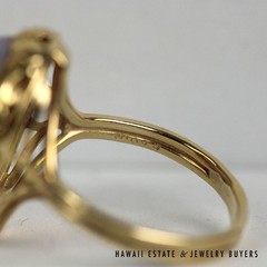 Ming’s Hawaii Lavender Jade Cabochon 14K Yellow Gold Ring Size 9