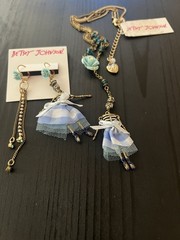 Betsey Johnson Skull and Roses Earrings and Necklace Set Rare – G2
