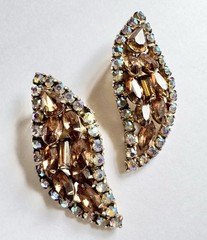 1950s-1960s Vintage Topaz & Aurora Borealis Rhinestone Necklace Earrings Set