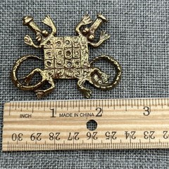 Rare vintage ALVA MUSEUM REPLICA gold tone aztec maya Alligator #89