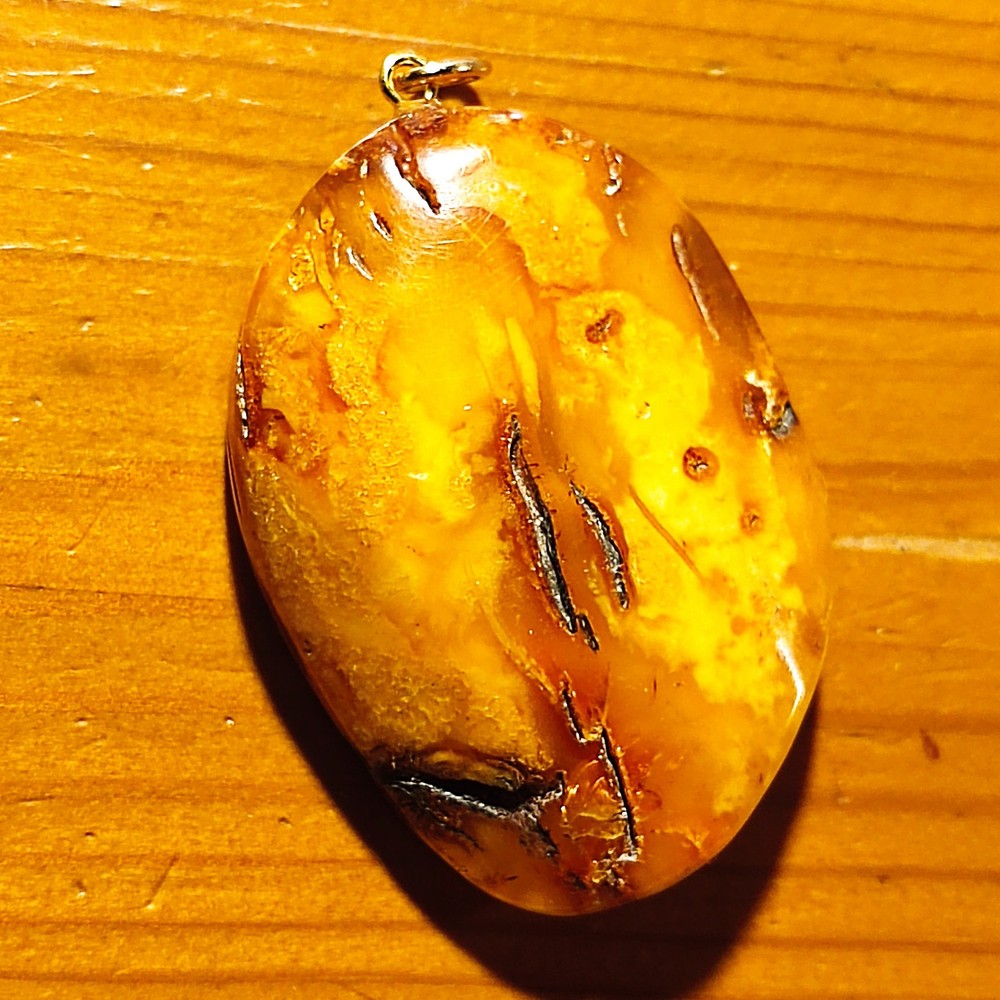 NATURAL OLD ANTIQUE BALTIC AMBER PENDANT 8.4 gr