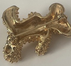 Vintage GoldTone Unique Textured Green Eyed Rhinestone Teddy Bear Brooch BX6