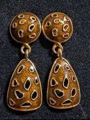 Vintage Edgar Berebi 1980s Gold Tone Amber Resin Enamel Cutout Drop Earrings