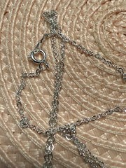 VTG 3/4” MOON ETCHED IN GLASS HEART PENDANT ON 18” SILVERTONE CHAIN