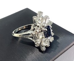 18K White Gold 2.59ctw Oval Blue Sapphire & VS Mixed Cut Diamond Cocktail Ring