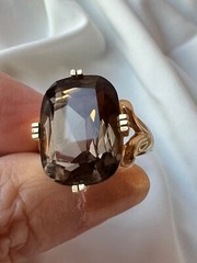 14K YELLOW GOLD LARGE SMOKY QUARTZ RING BEAUTIFUL RICH CHOCOLATE BROWN COLOR