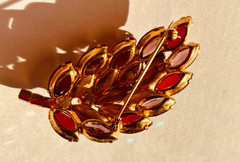 Vtg. Juliana Style Brooch Red AB Marquise Rhinestone Leaf Gold Tone 2.25″