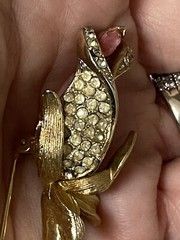 Vintage Signed FRANCOIS Long stem Rhinestone Flower Brooch Pink Gold-tone READ