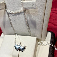 Vintage Two Tiny Hearts Pendant Necklace Neclace Link Necklace 16″L + 2″ Ex