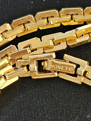 MONET 2 pc heavy 15″ chain and 2 1/2″ by 1 1/2″ shinny pin Statement pieces