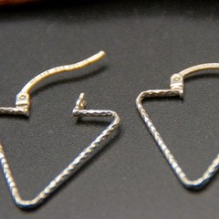 Vtg Mexico 925 Taxco MC Arrowhead Hoop Earrings Textured Wire Geometric