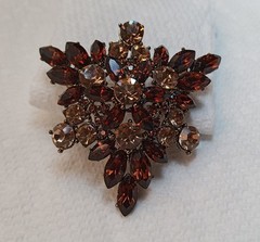 Vintage Unsigned Juliana Style Rhinestone Starburst Brooch Pin 2″ Brown Amber