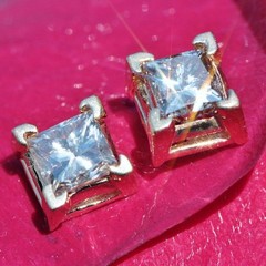 14k yellow gold stud earrings 0.85ct natural diamond vintage 1.3gr Ali403