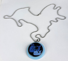 Vintage Blue Whale Plastic Button Pendant Necklace 29 in Ball Bead Chain