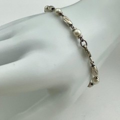 Vintage Silver Tone Small Barrel Beads & 5MM Faux Pearls Link Bracelet 7-5/8″ L