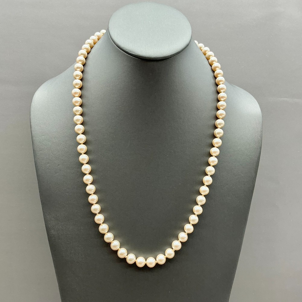 Vintage Marvella Faux Pearl Necklace 22″ Cream Beaded Strand Gold Tone Clasp
