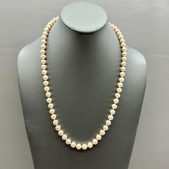 Vintage Marvella Faux Pearl Necklace 22″ Cream Beaded Strand Gold Tone Clasp