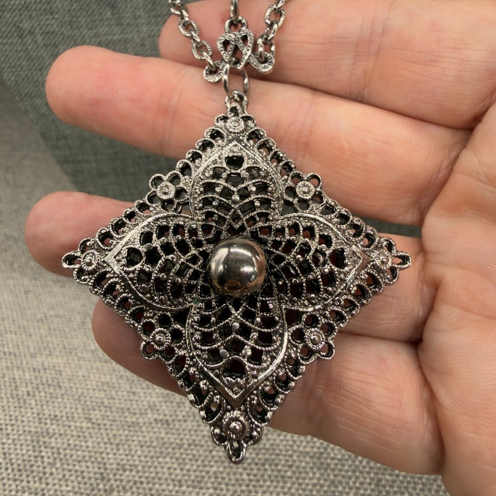 Vintage Celebrity Necklace Filigree Silver Tone Pendant Double Sided 31 Inches