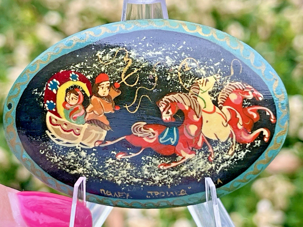 VTG Russian Wooden Lacquer Hand Painted Troika Brooch Pin Made in USSR Signed 2″