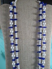 Vintage RoxSann Chunky White Faux Pearl & Blue Acrylic Bead Necklace 34″ / O