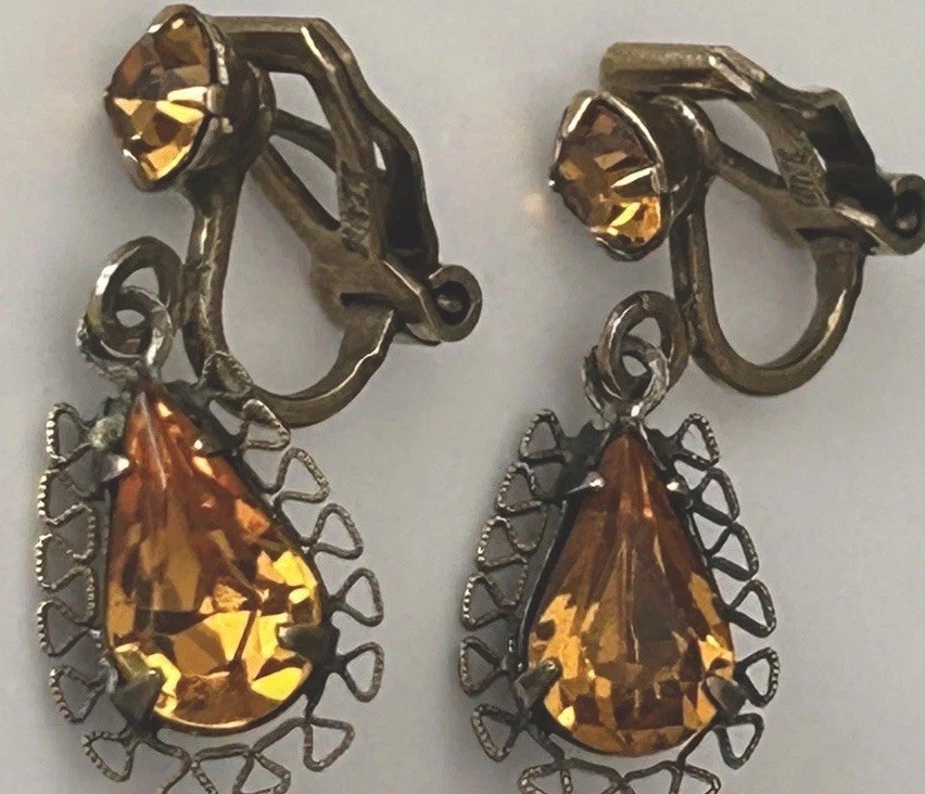 Vintage B. David Amber Rhinestone Clip On Dangle Earrings Gold Tone Signed