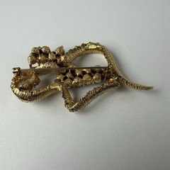 Vtg MCM Gold Tone AB Crystals Rhinestones Stylize Ribbon Textured Gold Tone 2.5”
