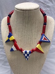 Stunning vtg. Flying Colors Hand Painted Ceramic Modern Blue Red White necklace