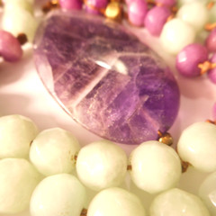 Vtg in2 Amethyst Pendant Charoite Aventurine Goldtone Beaded Necklace 31/33″