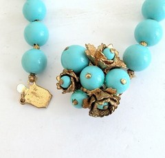 Beautiful Vintage Turquoise Blue Beaded Necklace w/ Ornate Cluster Clasp
