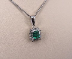Vintage 0.30ct Colombian Emerald 0.18ct Diamond Platinum Chain Necklace
