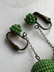 Vintage Green Glass Seed Bead Dangle Drop Clip On Earrings Go Go Style 2”