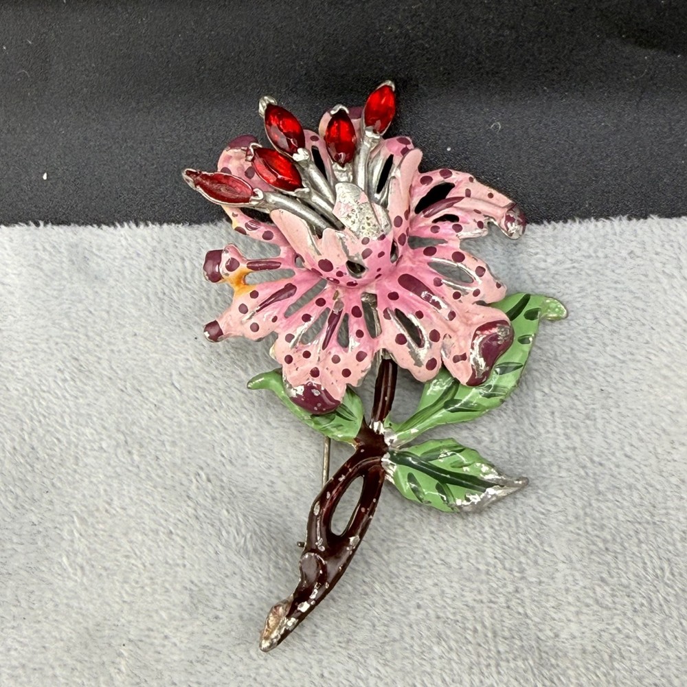 Vintage Pot Metal Brooch Pink Silver Tone Enamel Flower