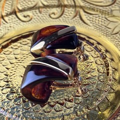 Vtg Napier Lucite Tension With Gold Tone Screw Back Earrings – 1950s – 1” Long