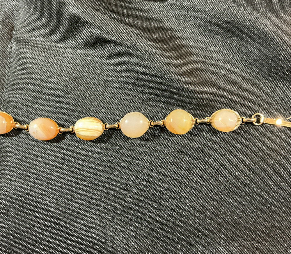 Vintage peach agate striated cabochon boho stone link bracelet, approx 6.75 in