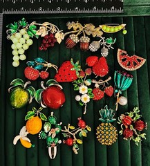 Lot 20 Fruit Brooches Rhinestone Enamel Watermelon Strawberry Grape Apple Pin