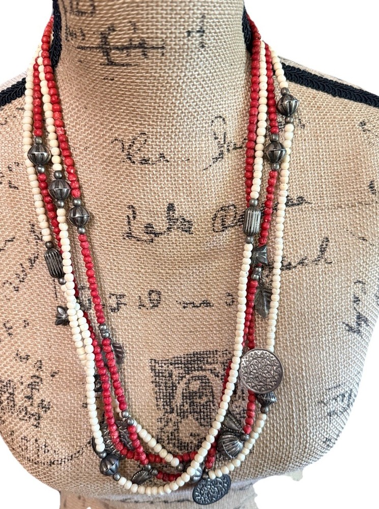 Vintage Silver Tone Ribbed Bead Necklace Chunky Boho Southwest Style