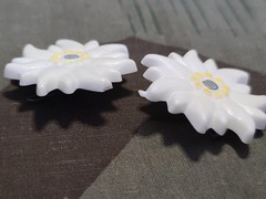 Vintage German Edelweiss Pin Flower Brooch 1940s 1950s WWII DDR Early Plastic