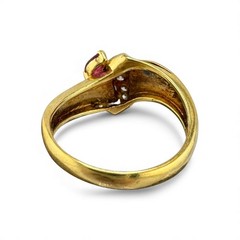 Vintage 1980s 18K Yellow Gold Ruby & Diamond Ring Size 5 – 3.98g