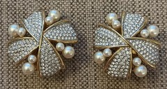 Vtg Swarovski Pearls & Clear Crystals Earrings Gold Tone Clip On Bow Cross READ