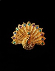 Vintage Gold Tone Rhinestone Figural 3-D Peacock Brooch