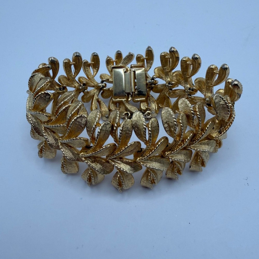 Vintage Signed Francois for Corocraft Gold Tone Leaf Link Bracelet Wide MCM