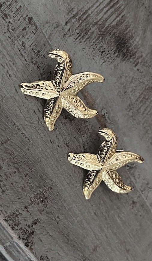 Vintage Avon 1987 1980’s Gold Tone Starfish Statement Stud Earrings 1” Earrings