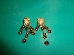 Vintage Erwin Pearl Goldtone Amber Glass Beaded Dangle Clip on Earrings