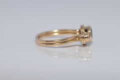 Vintage Circa 1980s 18k Gold Natural Diamond And Oval Cut Sapphire Ring