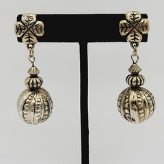 Four Leaf Clover Ornament Ball Drop Dangle Silver Tone Vintage Pierced Earrings